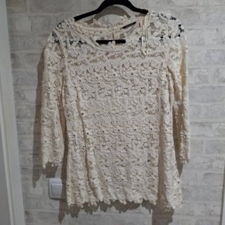 Blusa de encaje Massimo Dutti