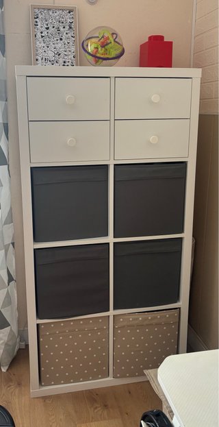 Estantería Blanca con Cajones y Cajas