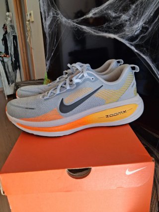 Zapatillas Nike Vomero 18 talla 13 en eur 47.5