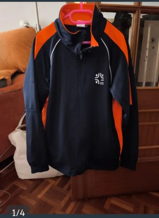 Chaqueta de chándal Jesuitinas