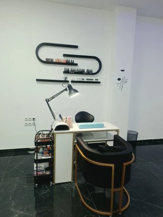 Espacio para Manicurista Autónoma