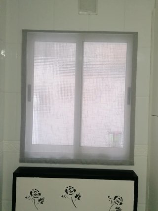 Cortinas de Cocina Blancas y Grises