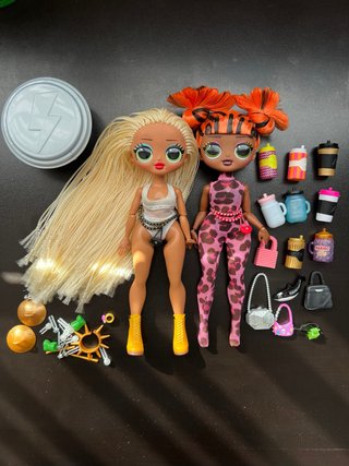 Lote de 2 Muñecas LOL OMG con Accesorios