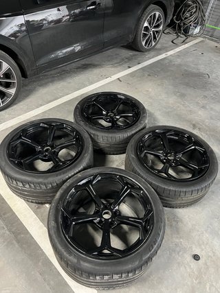 Set de 4 Llantas Lamborghini Urus con Neumáticos