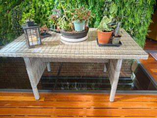 Mesa de Jardín de Ratán y Cristal