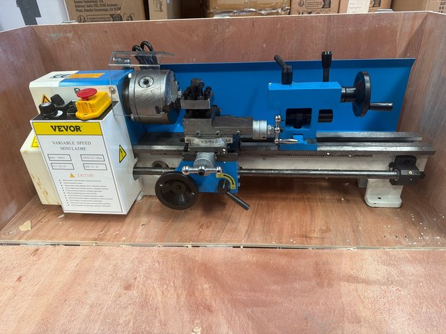 Mini Torno para Metal VEVOR 7x12 550W