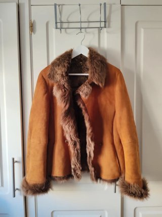 Chaqueta de Piel Ante Talla M forrada borreguito