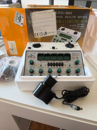 Aparato de Acupuntura Eléctrica KWD-808I