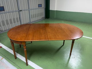 Mesa de comedor extensible de madera y sillas m