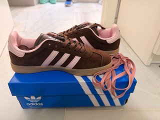 Zapatillas Adidas Marrones y Rosas