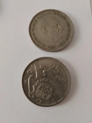 2 Monedas de 25 Pesetas (1957) 58