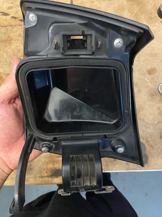Tapa Guantera Derecha Yamaha T-Max 500 (2008)