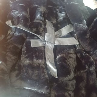 Chaquetón de Piel y Pelo con Capucha