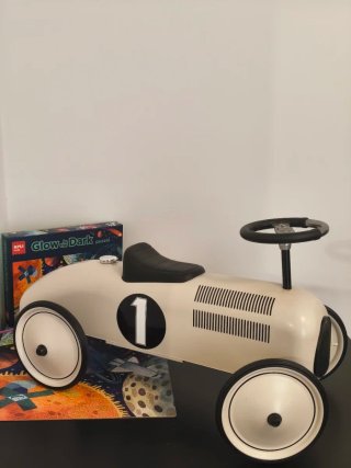 Coche Correpasillos Retro para Niños