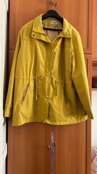 Chaqueta Amarilla J&K