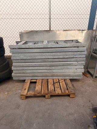 Escaleras traseras para camión 3500kg