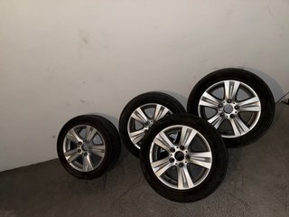 4 Llantas BMW 16 pulgadas con neumáticos
