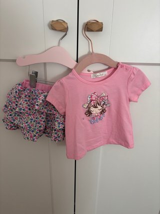 Conjunto de Bebé Camiseta y Falda