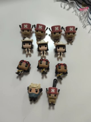 Figuras Kinder One Piece un euro la unidad