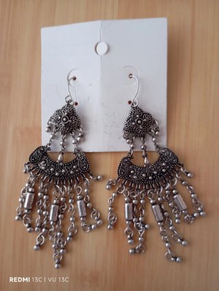 Pendientes Largos Plateados Estilo Étnico