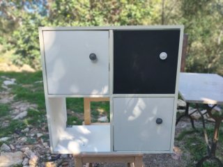 Armario modular blanco y negro