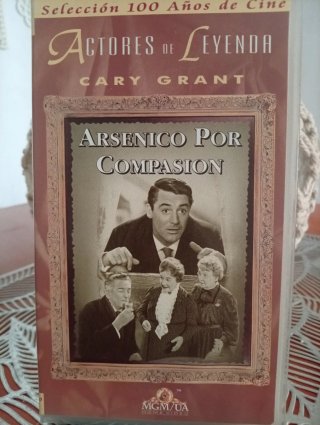 VHS Arsénico por compasión (Cary Grant)
