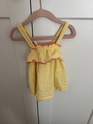 Top Amarillo con Volante para Bebé