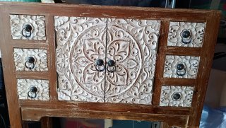 Mueble de recibidor de madera
