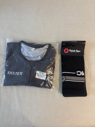 Maillot Faster Epic MTB talla S + calcetines
