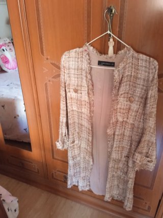 Abrigo tipo Chanel Zara Talla xs