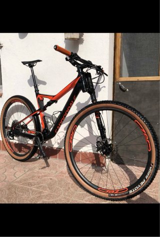 Bicicleta MTB Cannondale Epic full carbono 29