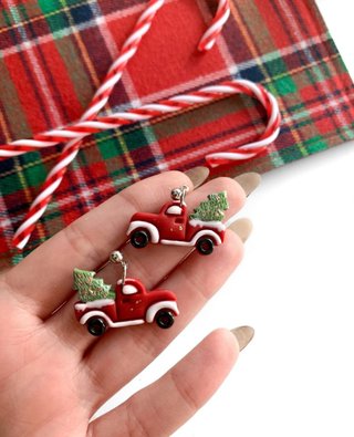 Pendientes Camioneta Navideña Arcilla