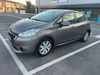 Peugeot 208 2015