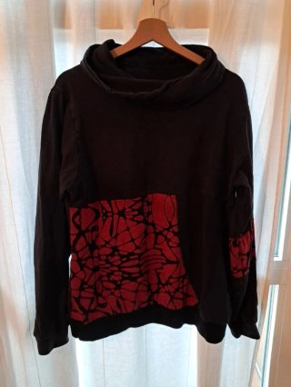 Sudadera Alternativa Negra y Roja