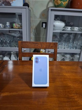 Scatola iPhone 16 Plus Blu