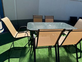 Conjunto de Mesa y 4 Sillas de Exterior