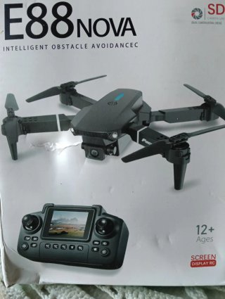 Dron E88 Nova con Mando y Pantalla