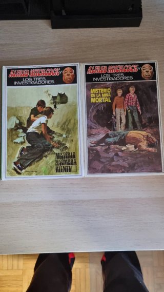 Pak de libros de los tres investigadores