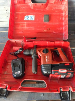 Taladro Percutor Hilti TE 4-A22 con Adaptador