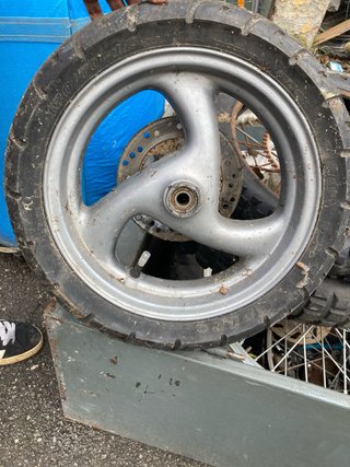 4 Ruedas de Scooter 120/70-12