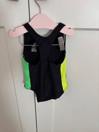 Bañador de bebé negro y verde
