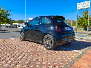 FIAT 500 2023 320km autonomía