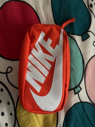Estuche Nike