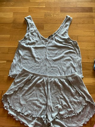 Pijama Gris de Dos Piezas