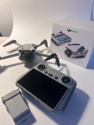 Dron DJI Mini 3 con Mando RC