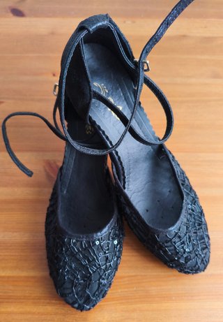 Zapatos de fiesta negros