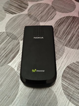Nokia 2720 fold