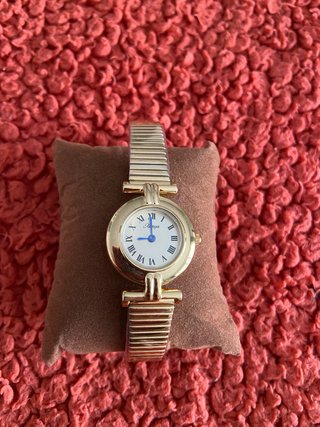 Reloj Dorado