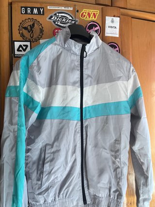 Chaqueta Retro Gris y Turquesa