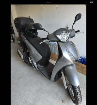 Scooter Honda SH 125i Gris